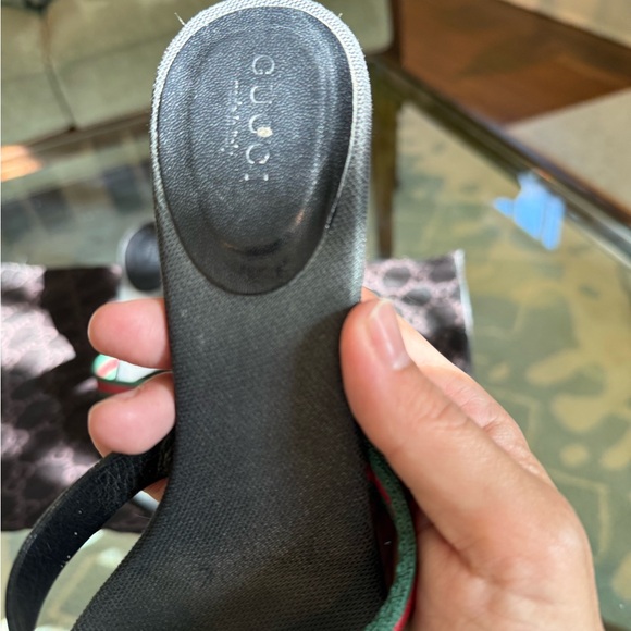 Vintage Gucci Women's Red & Green Ribbon & Leather Strap Kitten Heels | Size 6 - Picture 8 of 12